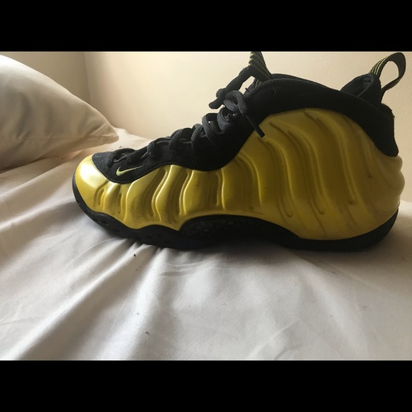 Size: 9 wu-tang foamposites - Picture 1 of 2